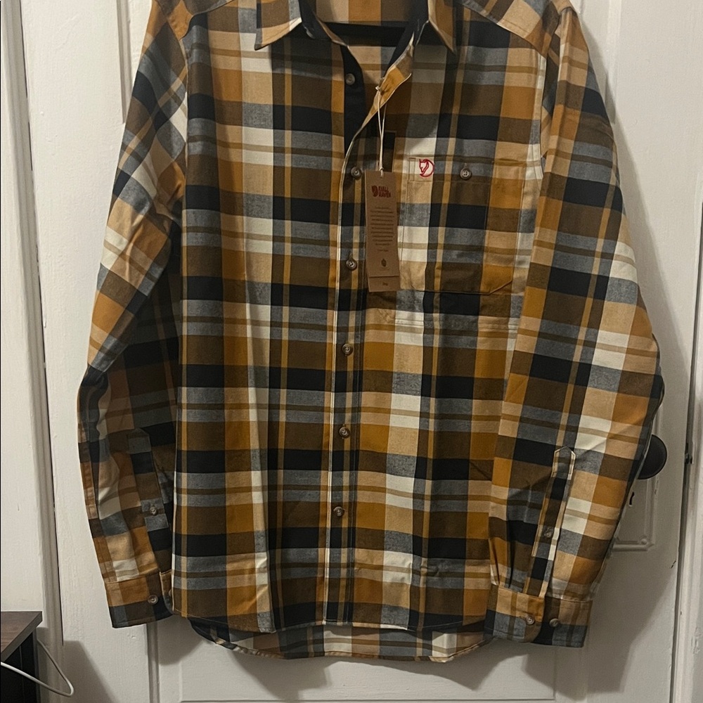 (NWT) FJALLRAVEN FJÄLLGLIM SHIRT MENS (L)